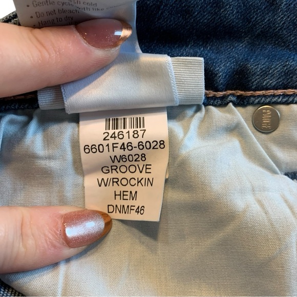 Paige Jeans Claudine Flare Jean Size 33 NWT - Picture 11 of 14